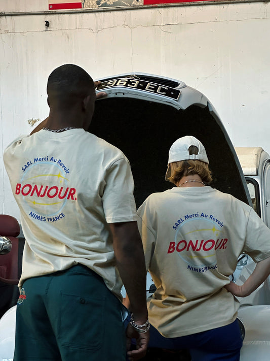 Bonjour.™ Le Tee-shirt BACK TO WORK