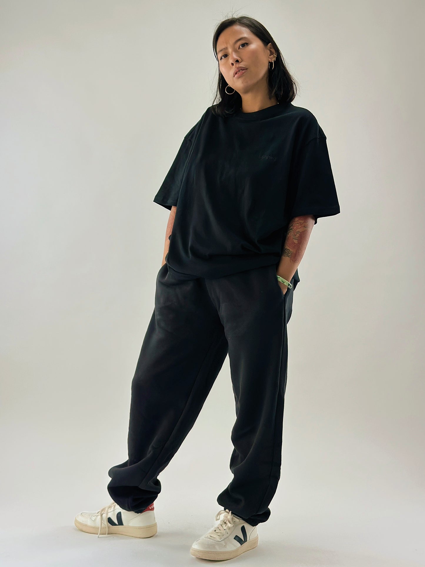 bonjour. Jogging heavy