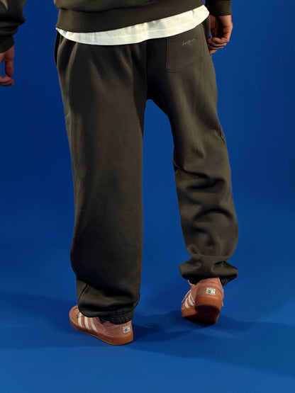 bonjour. Jogging heavy