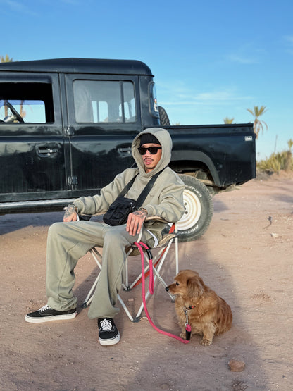 bonjour. Hoodie heavy