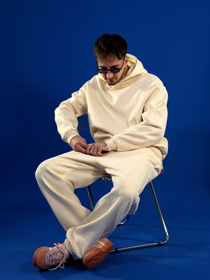 bonjour. Hoodie heavy