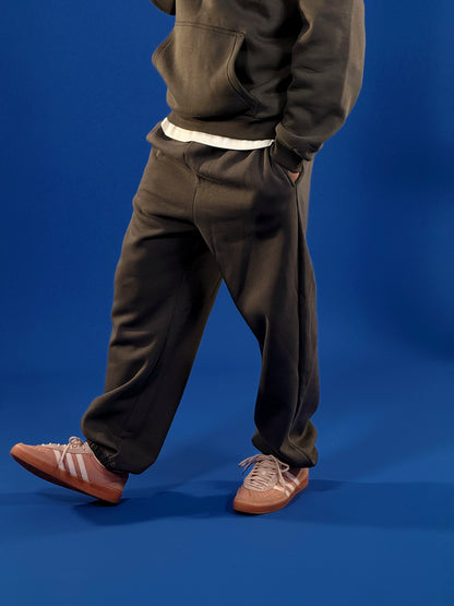 bonjour. Jogging heavy