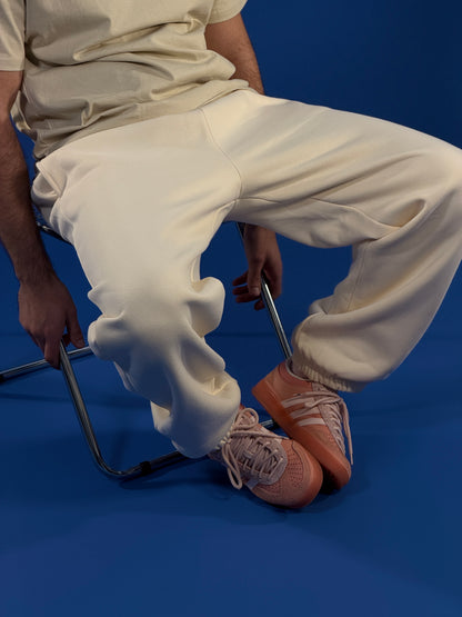 bonjour. Jogging heavy